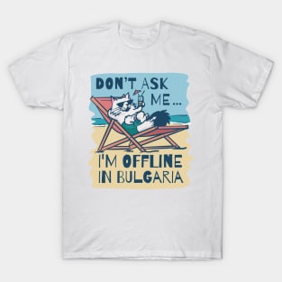 Cat At The Beach Funny T-Shirt